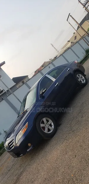 Toyota Camry 2011 Blue