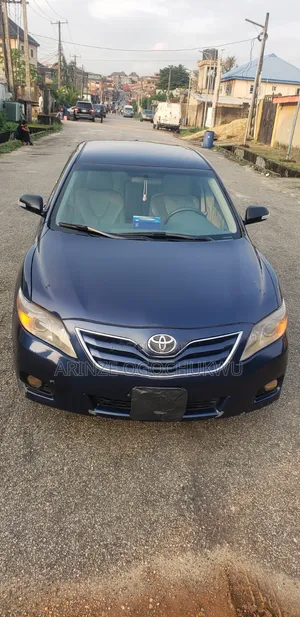 Toyota Camry 2011 Blue