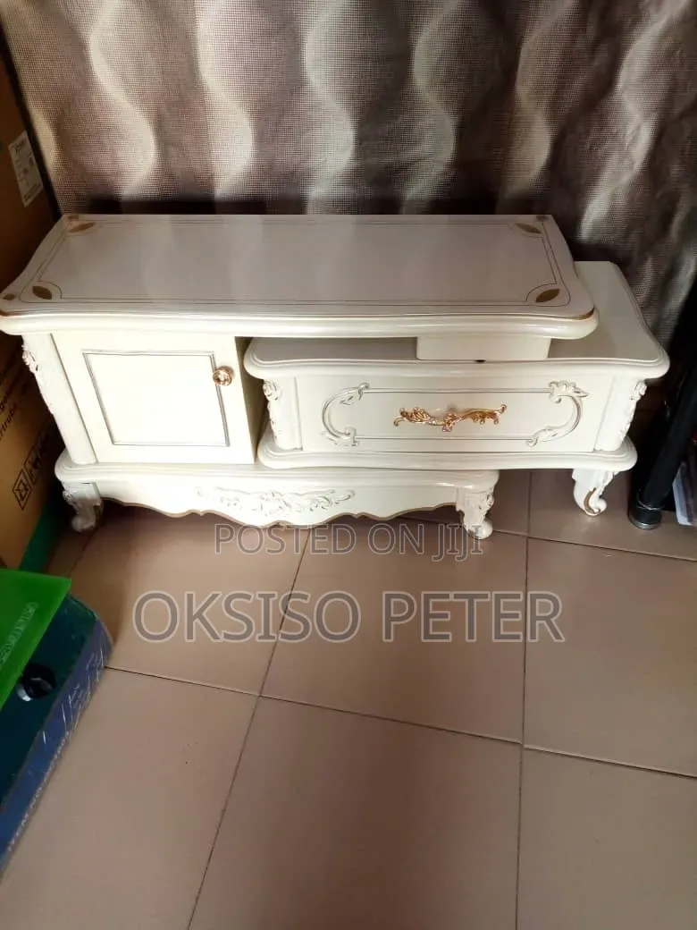 Furnitures