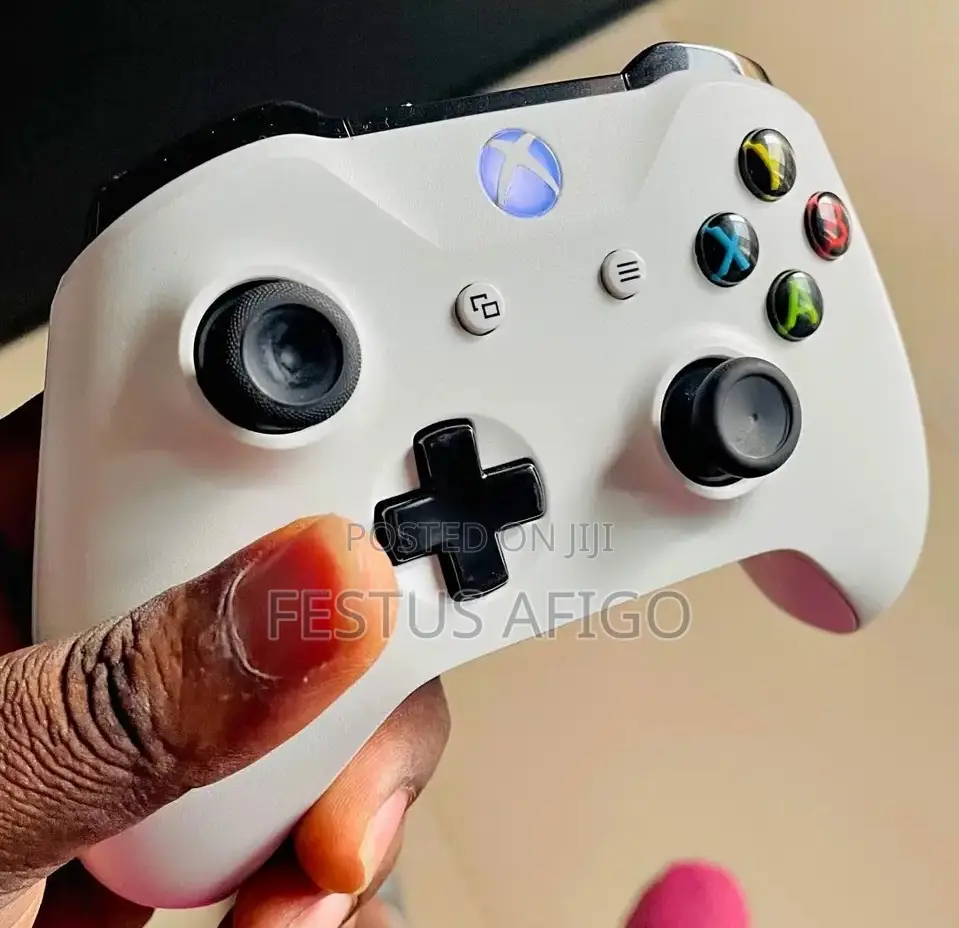 X Box One S Controllers