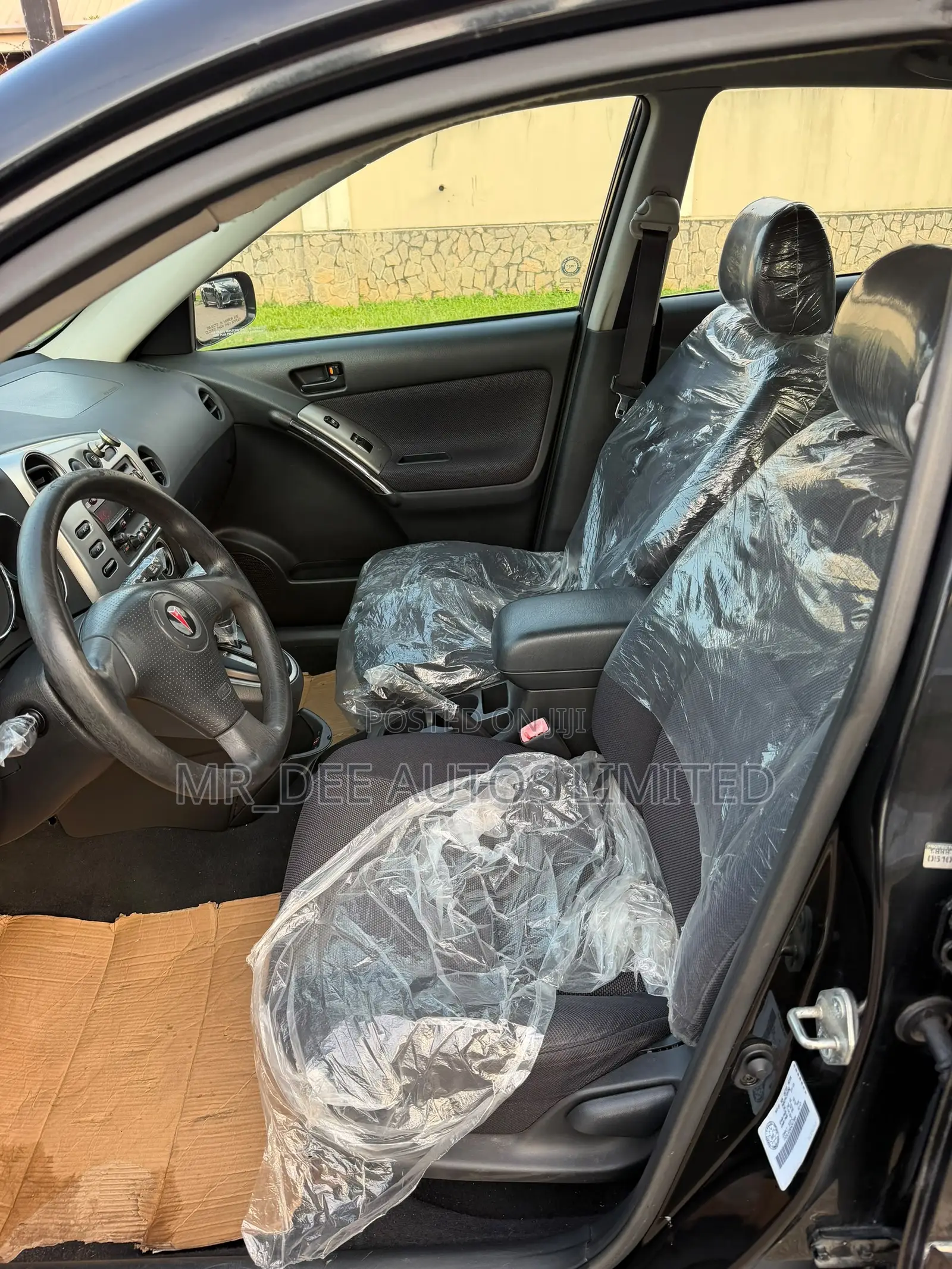 Pontiac Vibe Automatic 2004 Black