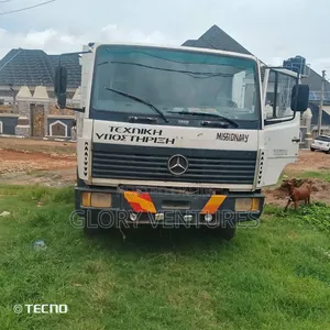Mercedes Benz 814