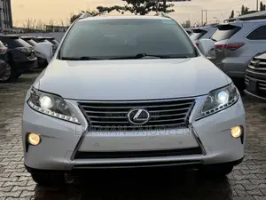Toyota Lexcen 2013 White