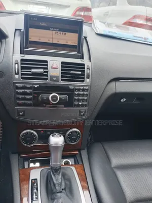 Mercedes-Benz C300 2010 Black