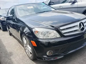 Mercedes-Benz C300 2010 Black