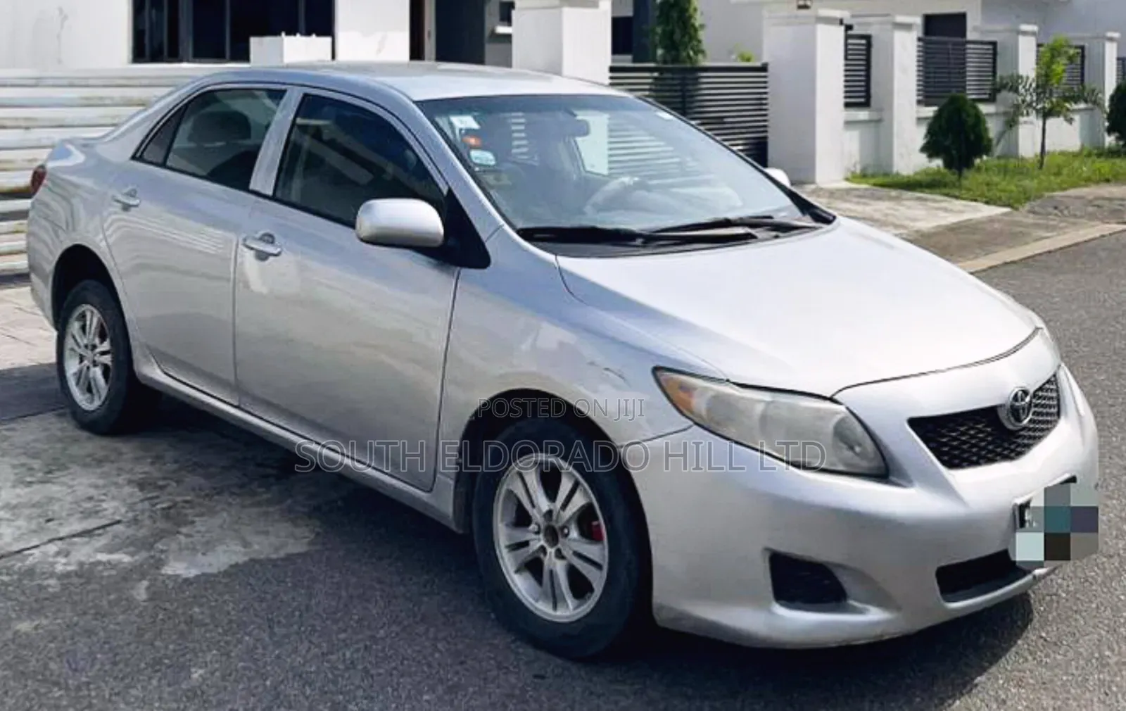 Toyota Corolla 2010 Silver
