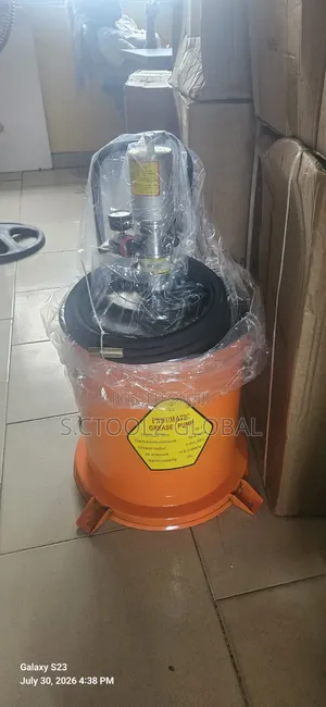Pneumatic Grease Bucket