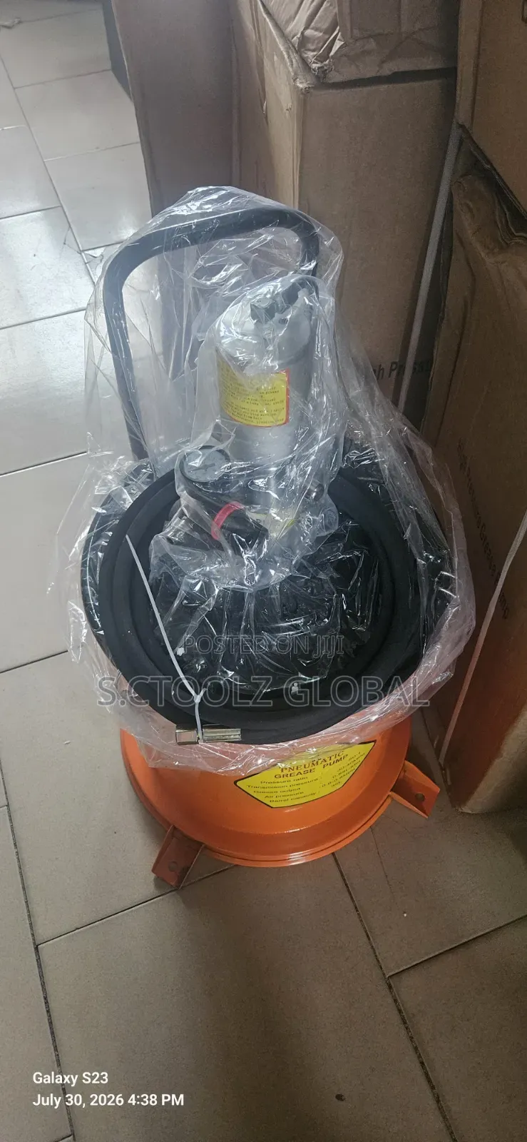 Pneumatic Grease Bucket
