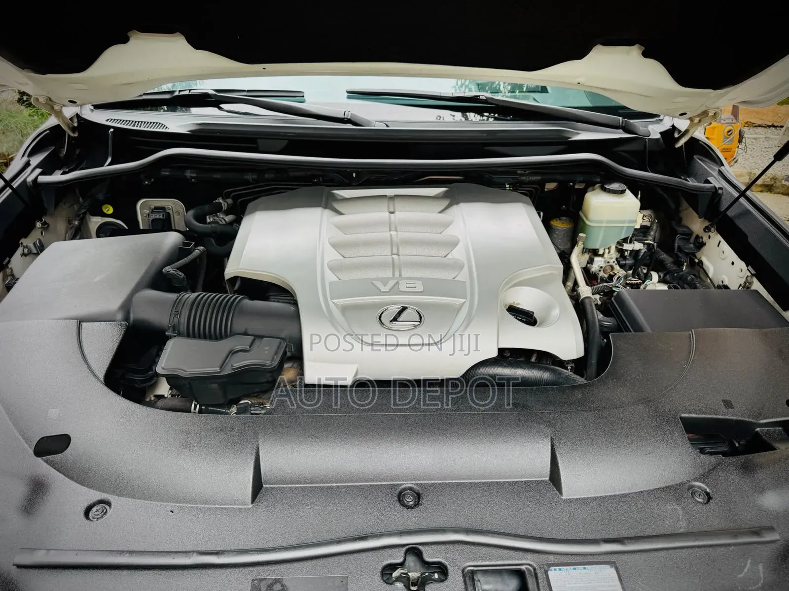 Lexus LX 2017 White