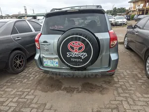 Toyota RAV4 2008 Green