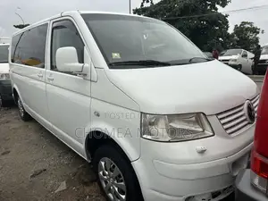 Volkswagen Transporter 2012 White
