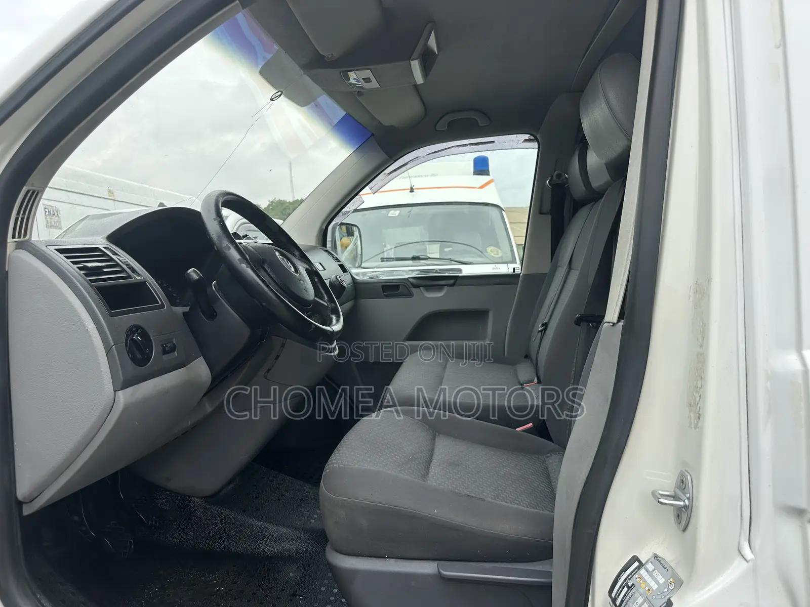 Volkswagen Transporter 2012 White