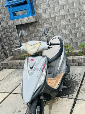 Kymco Agility 2012 Silver