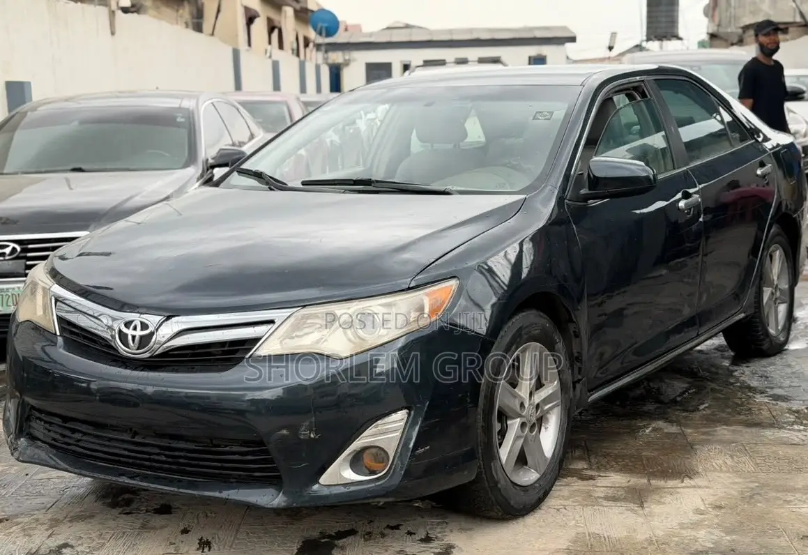 Toyota Camry 2013