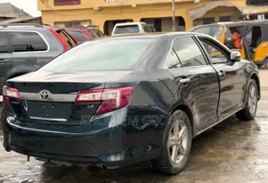 Toyota Camry 2013