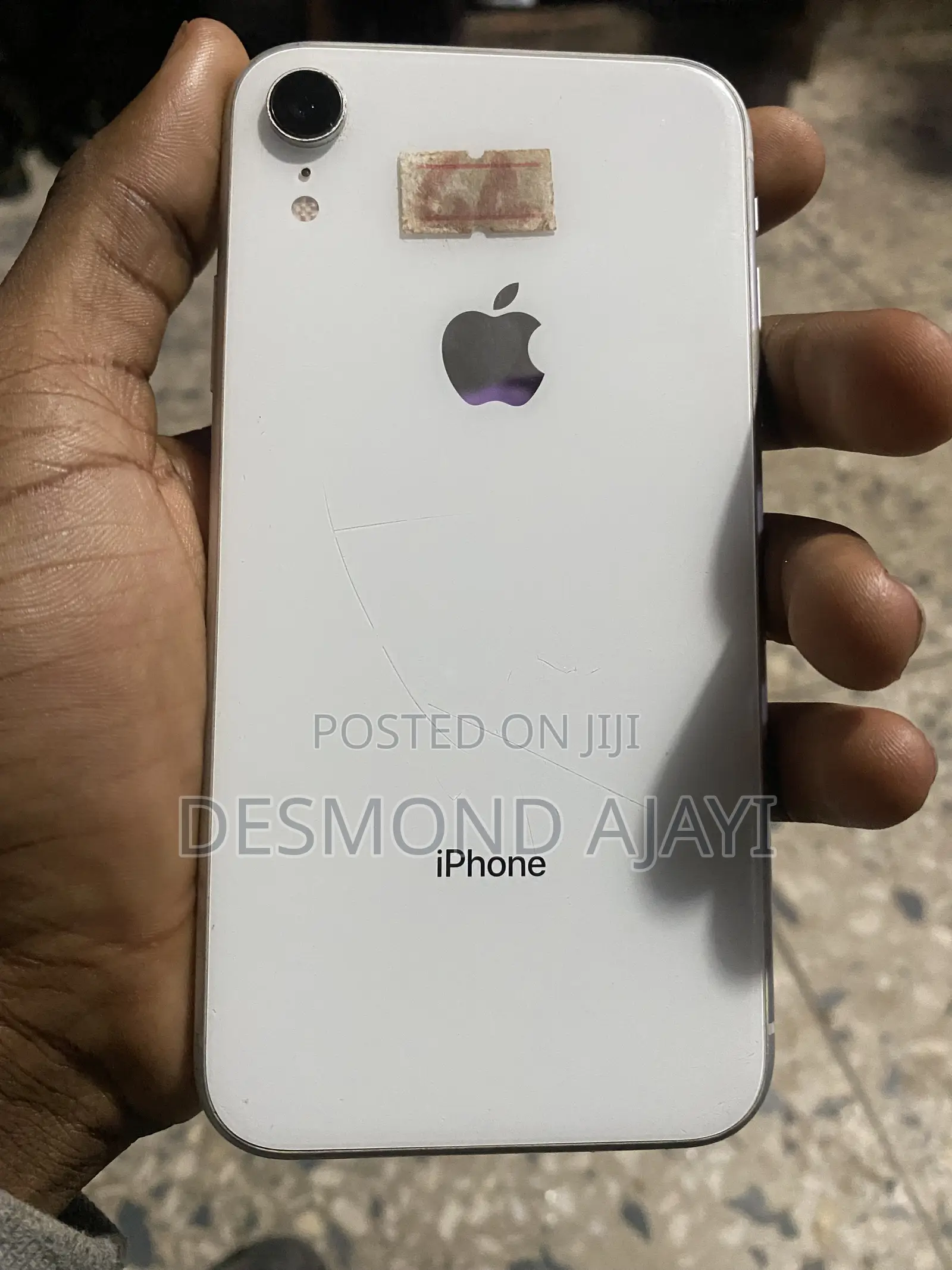 Apple iPhone XR 64 GB White