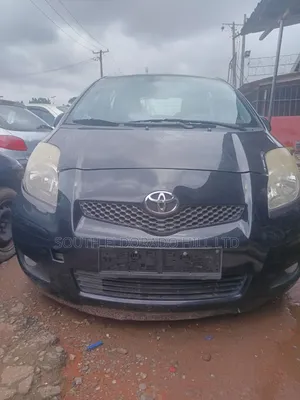 Toyota Yaris 2010 Black