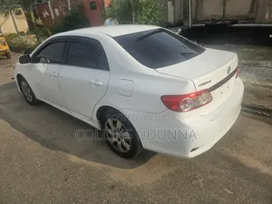 Toyota Corolla 2013 White