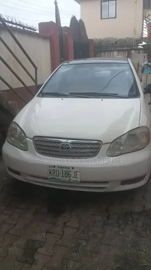 Toyota Corolla 2006 White