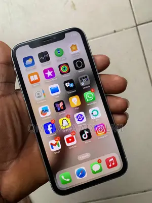Apple iPhone XR 64 GB White