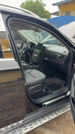 Mercedes-Benz GLE-Class 2016 Black