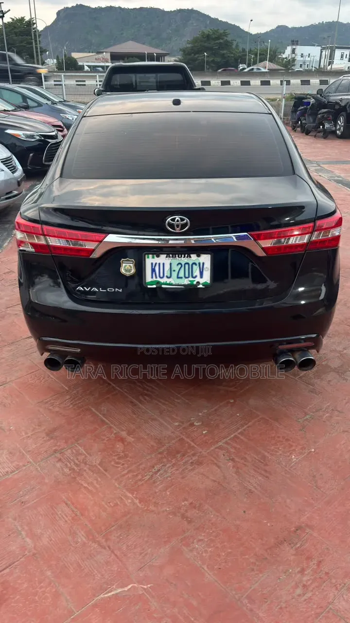 Toyota Avalon 2014 Black