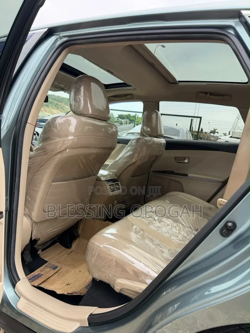 Toyota Venza AWD 2011 Green