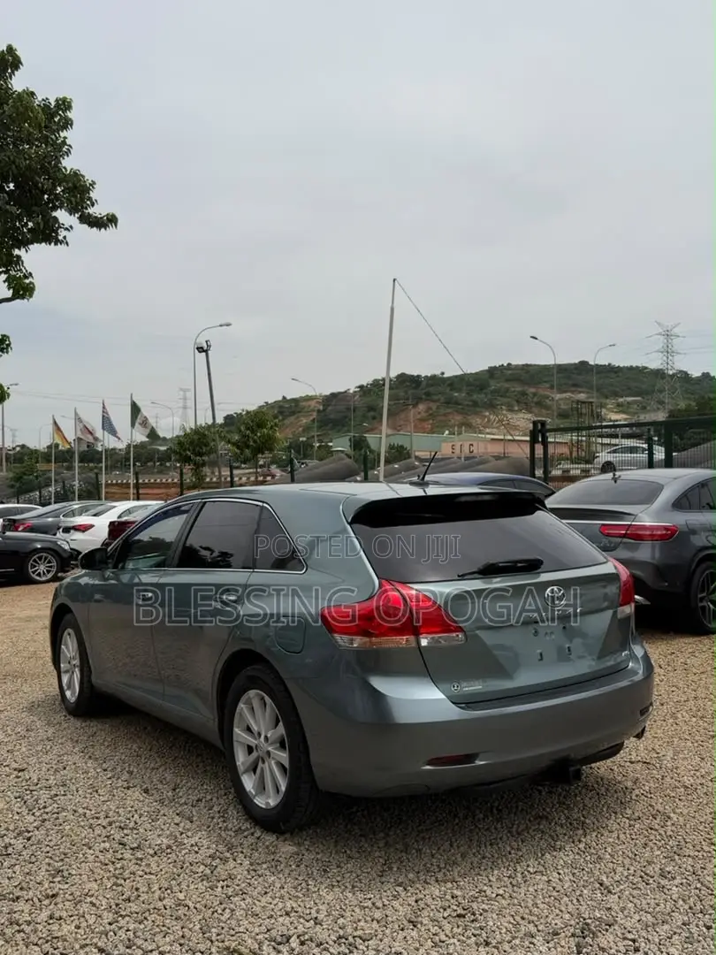 Toyota Venza AWD 2011 Green