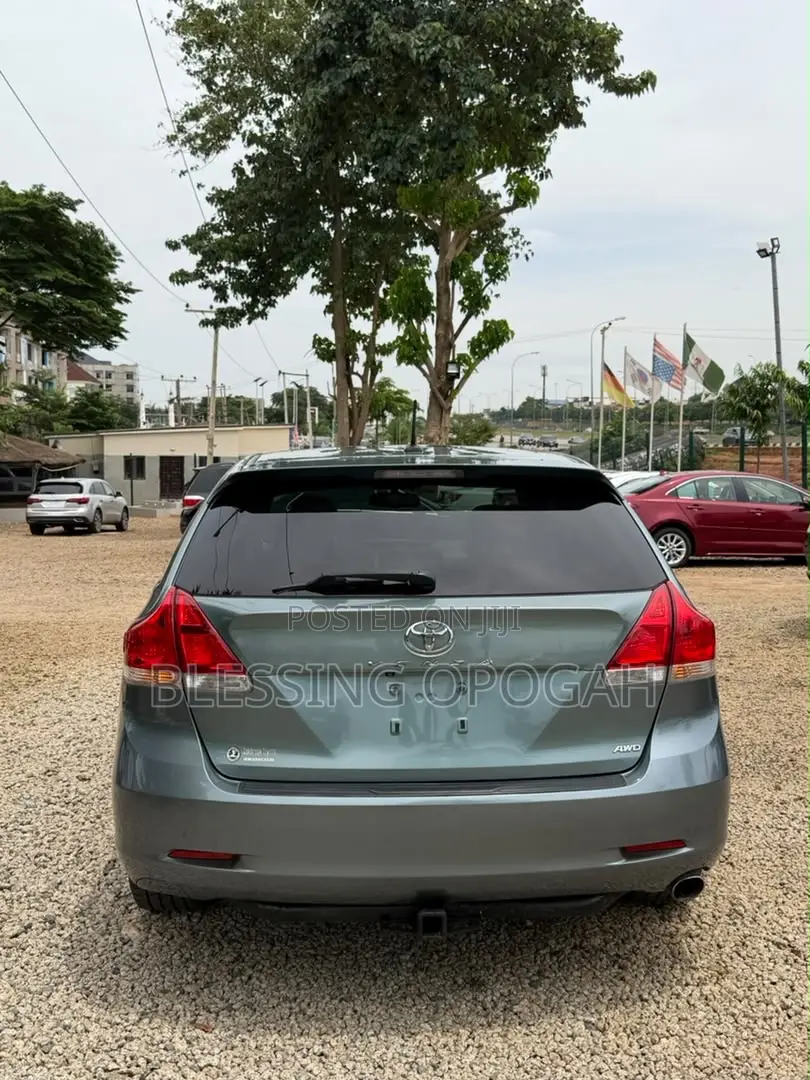 Toyota Venza AWD 2011 Green