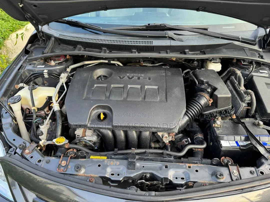 Toyota Corolla 2012 Gray