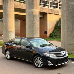 Toyota Camry XLE 4dr Sedan (2.5L 4cyl 6A) 2014 Black
