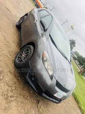 Toyota Matrix XRS Hatchback FWD (2.4L 4cyl 5A) 2010 Gray
