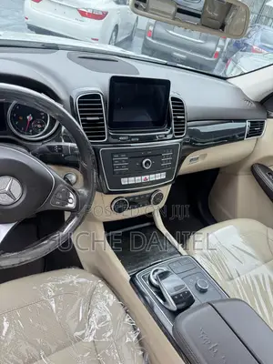 Mercedes-Benz GLE-Class 2016 White