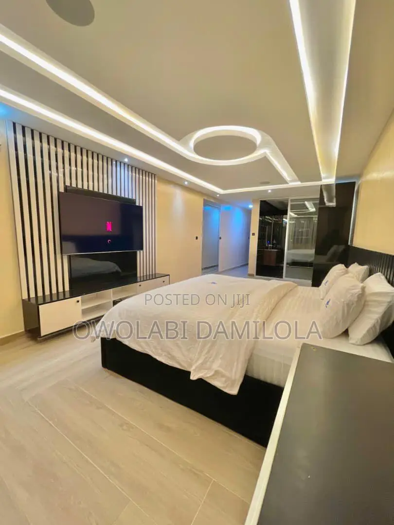 3 Bedroom Luxury Waterfront Smart Home