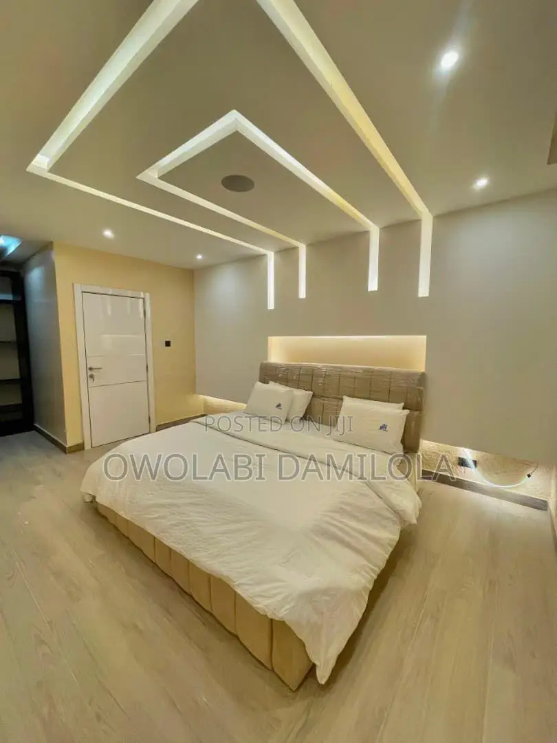 3 Bedroom Luxury Waterfront Smart Home