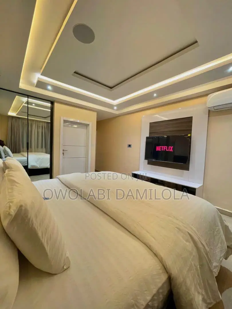 3 Bedroom Luxury Waterfront Smart Home