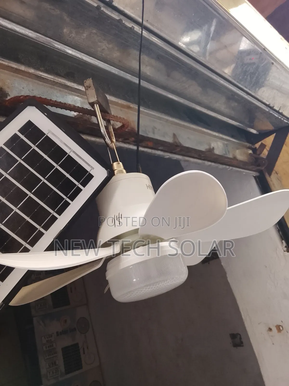 Solar Ceiling Reachageble Fan