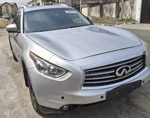 Infiniti FX35 Base 4x4 (3.5L 6cyl 7A) 2012 Silver