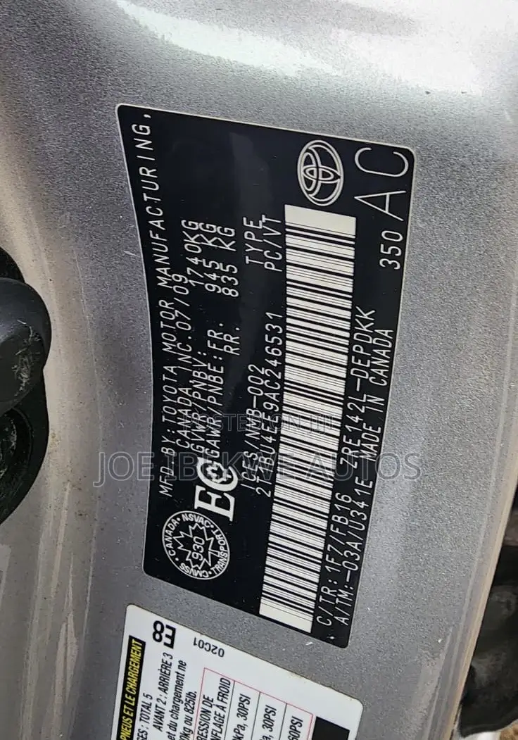 Toyota Corolla LE 4dr Sedan (1.8L 4cyl 4A) 2010 Silver