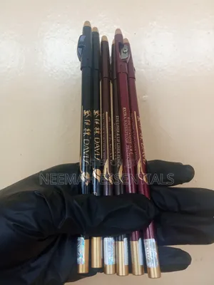 Davis Lip Liner
