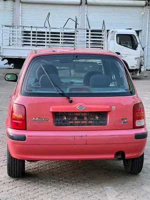 Nissan Micra 2004 Yellow