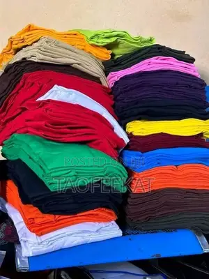 Quality Unisex Plain Round Neck