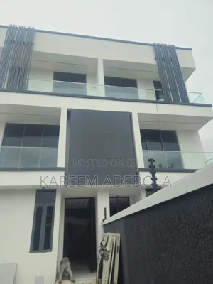 4bdrm Duplex in Omole Phase 2 for sale