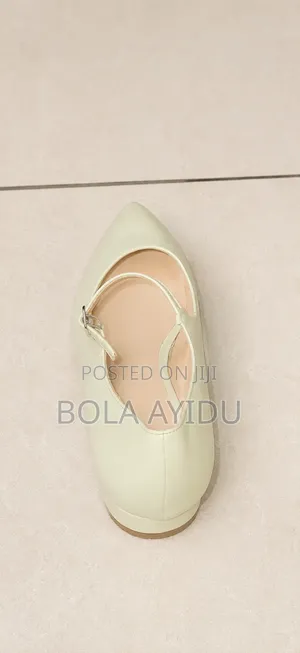 Forever Comfort Pointed-Toe Patent Mary Jane Flat