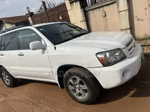 Toyota Highlander 2005 White