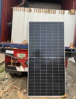 640w Jinko Byfacial Solar Panel Halfcut 144cell Available in Stock