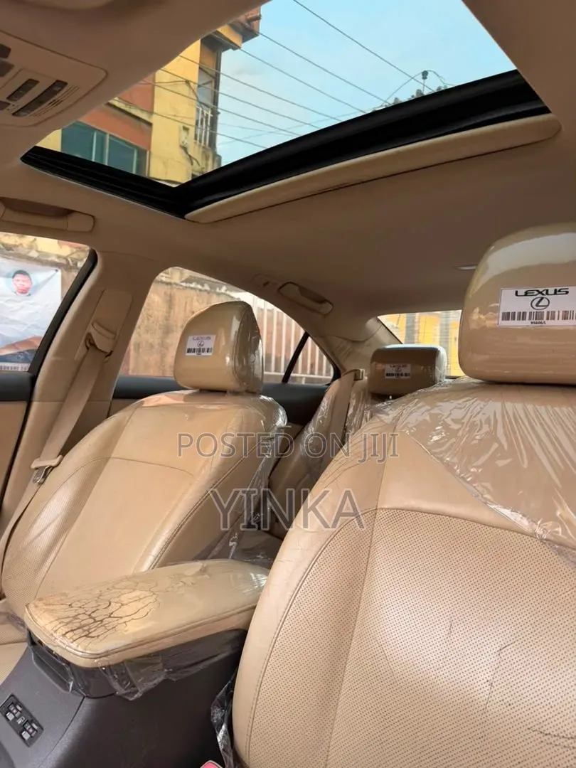 Lexus ES 2012 Gold