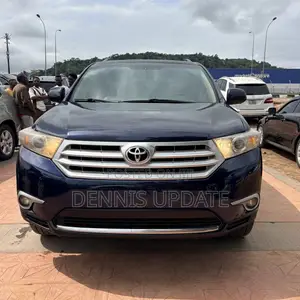 Toyota Highlander Limited 3.5L 2WD 2013 Blue