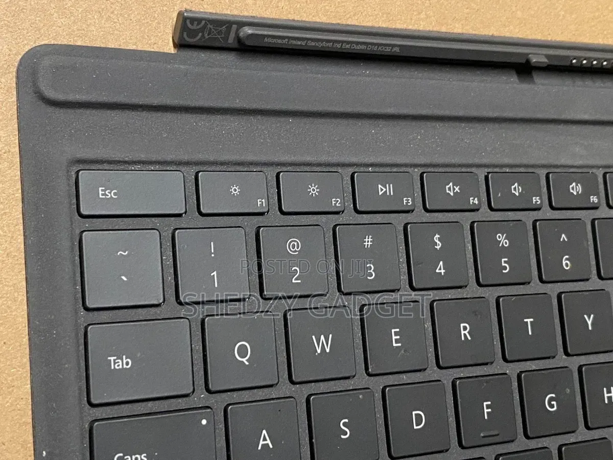 Microsoft Model 1725 Keyboard for 12.3" Surface Pro Laptop Tablet