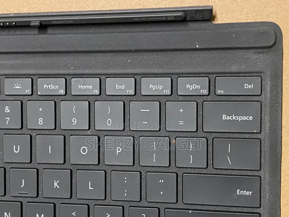 Microsoft Model 1725 Keyboard for 12.3" Surface Pro Laptop Tablet